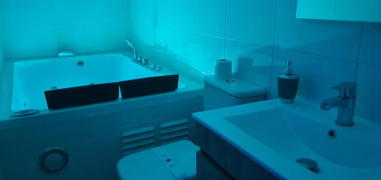 #2# Apartamento Jacuzzi Xl Sevilla Centro Kültér fotó